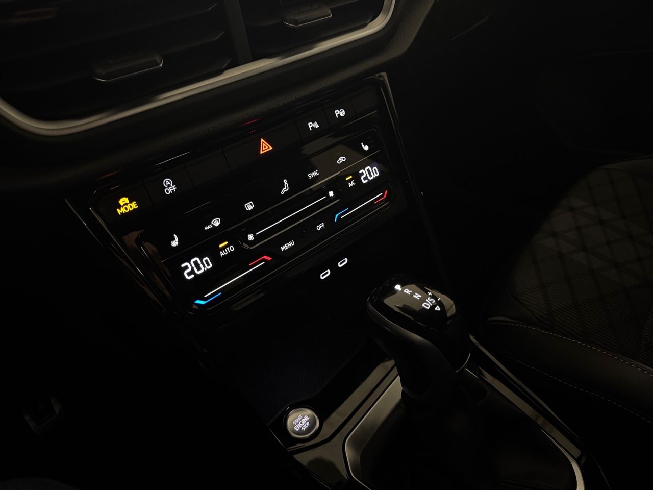 Volkswagen T-Roc R-Line 1.5 TSI 110kW (150CV) DSG - foto 14