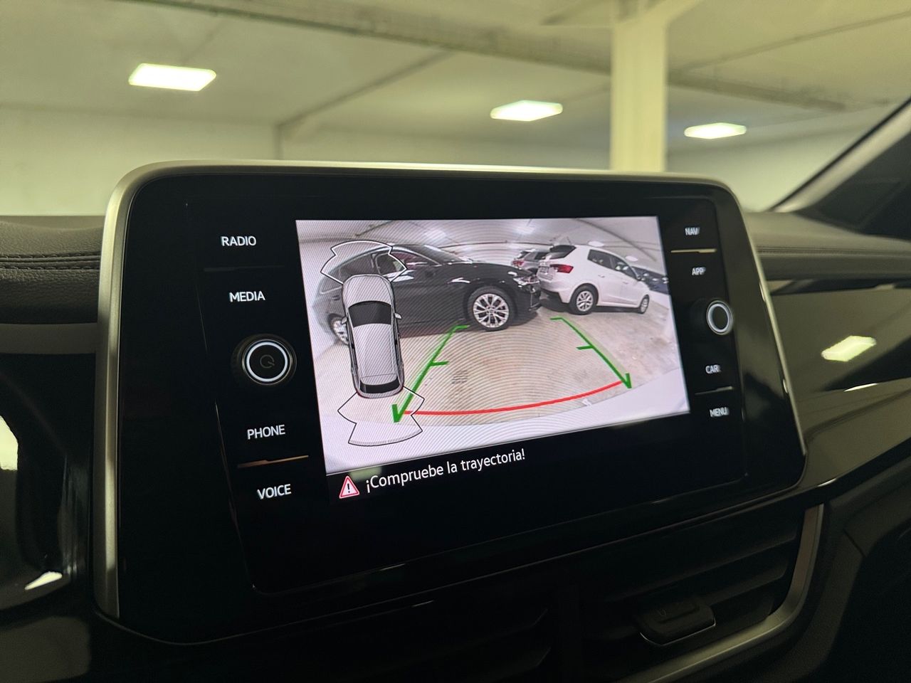 Volkswagen T-Roc R-Line 1.5 TSI 110kW (150CV) DSG - foto 17