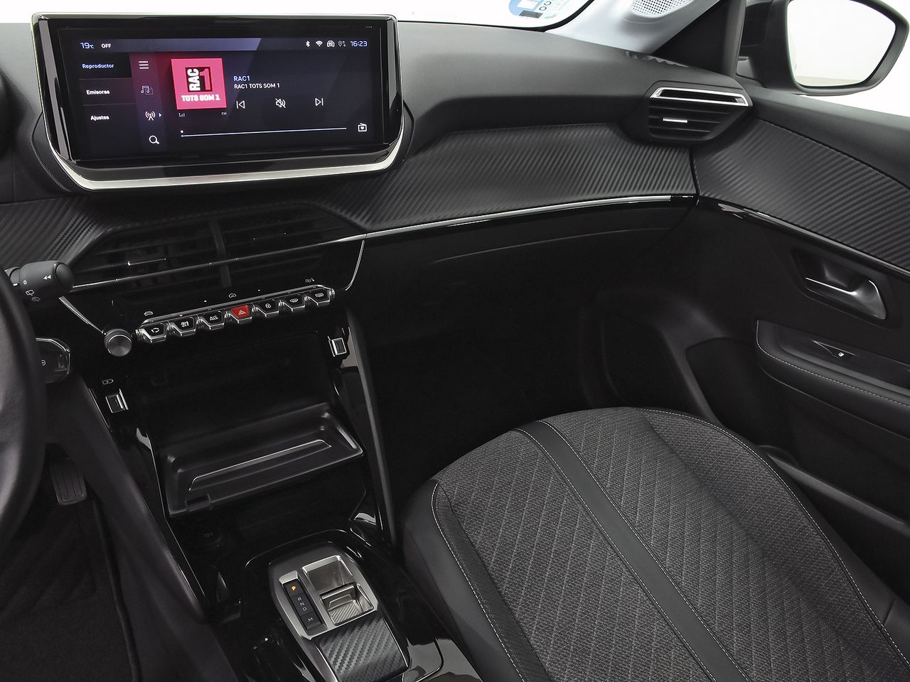 Peugeot 208 Allure HYBRID 100 eDCS6 - foto 21