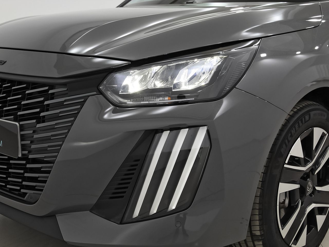 Peugeot 208 Allure HYBRID 100 eDCS6 - foto 34