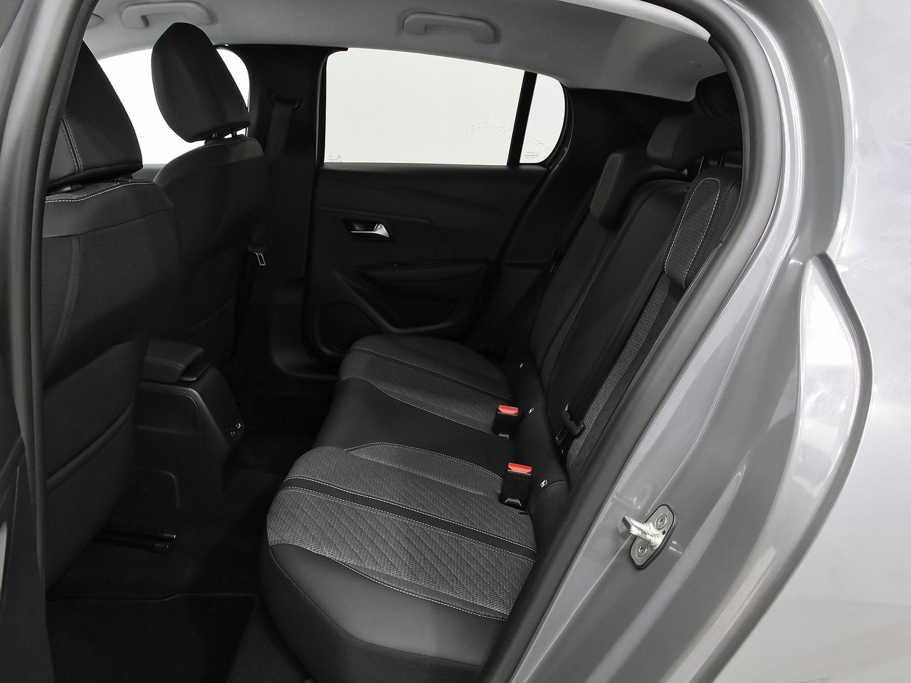 Peugeot 208 Allure HYBRID 100 eDCS6 - foto 9