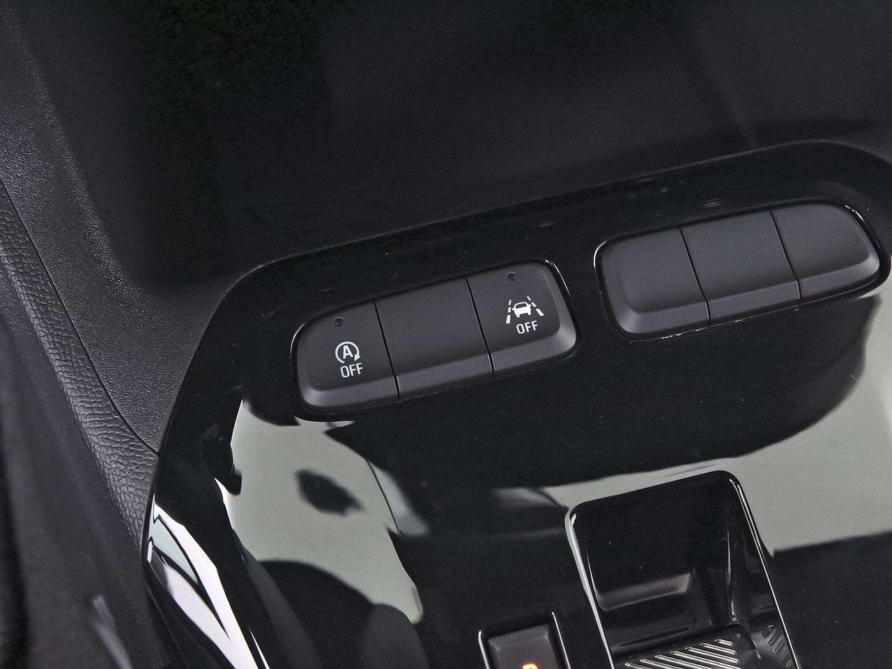 Opel Corsa 1.2T XHLHybrid 74kW GS eDCT - foto 30