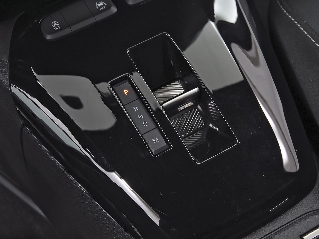 Opel Corsa 1.2T XHLHybrid 74kW GS eDCT - foto 32