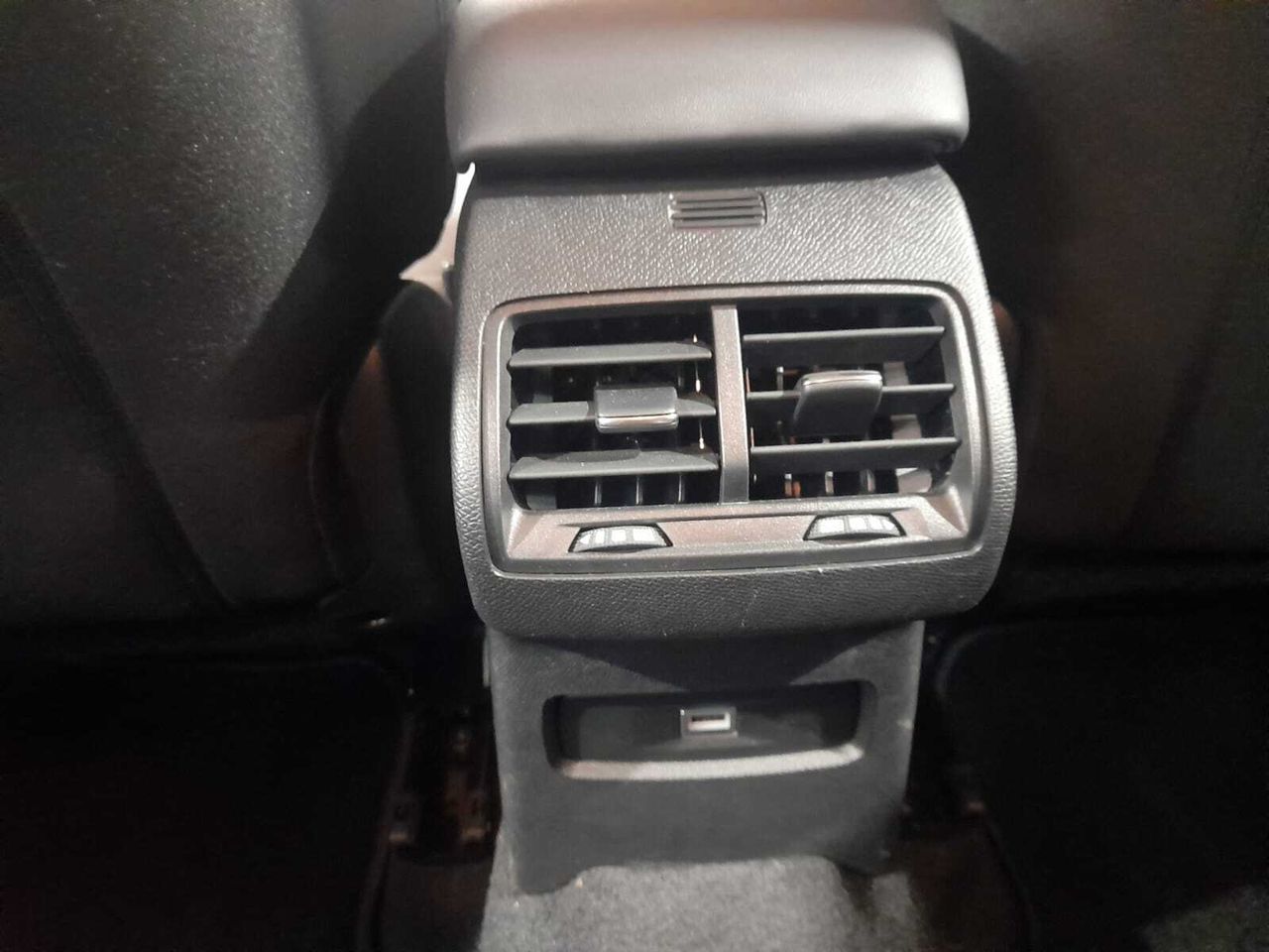 Citroën C4 PureTech 130 S&S EAT8 Plus - foto 32