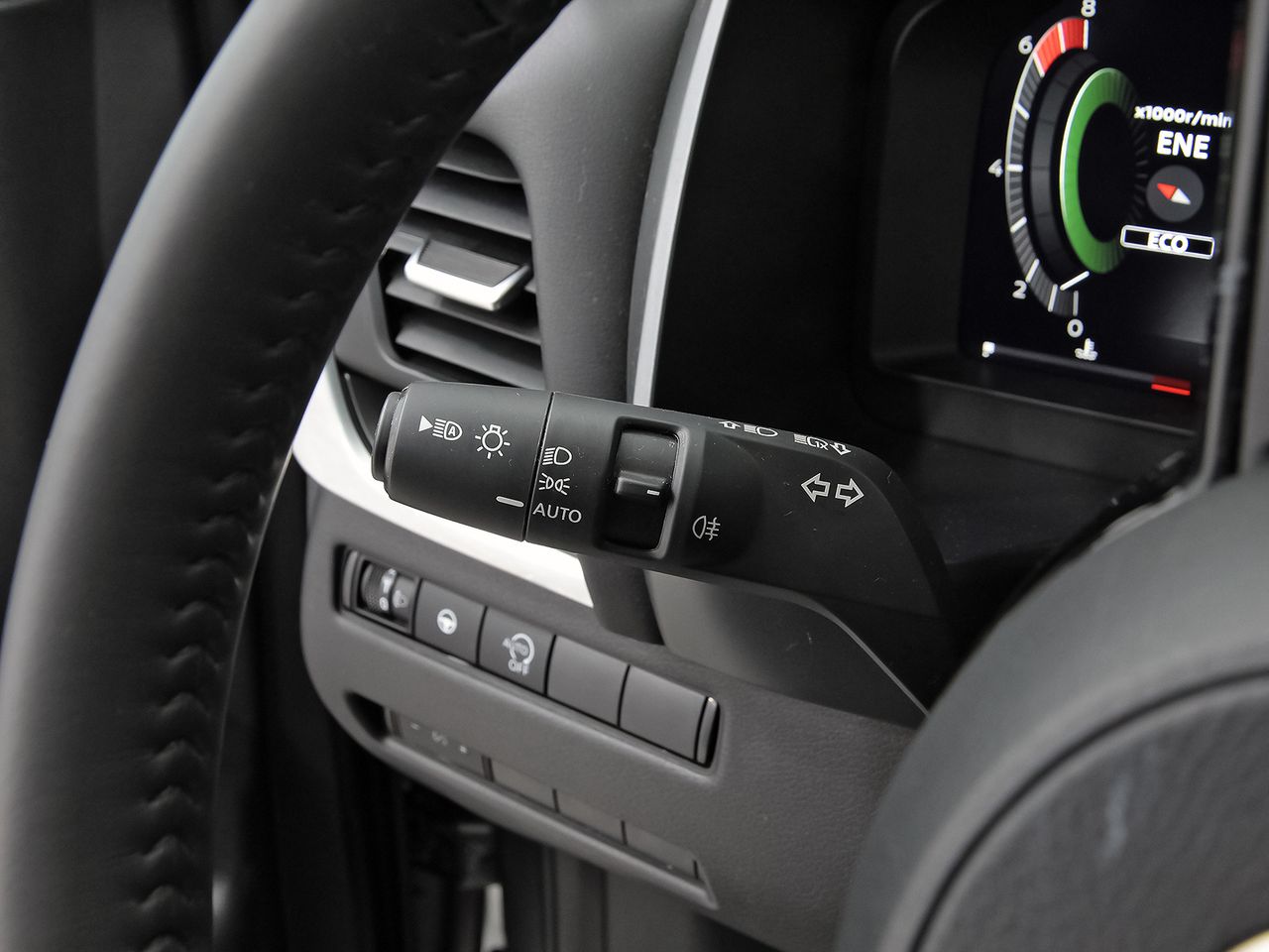 Nissan Qashqai DIG-T 103kW N-Connecta - foto 14