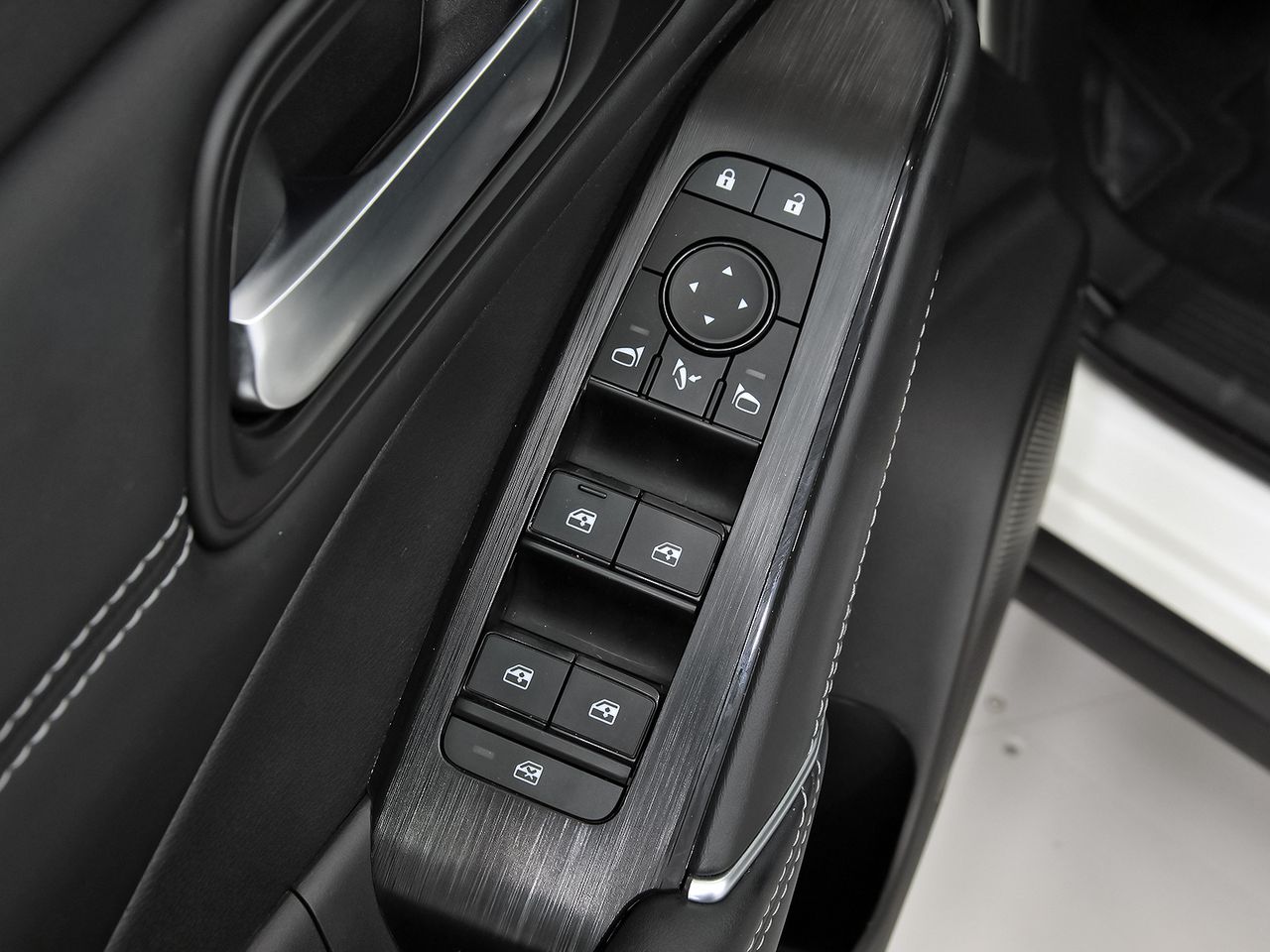 Nissan Qashqai DIG-T 116kW Xtronic N-Connecta - foto 12