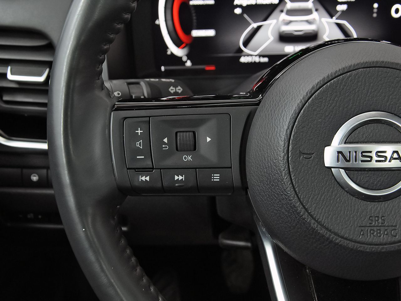 Nissan Qashqai DIG-T 103kW mHEV 4x2 Premiere Edition - foto 16