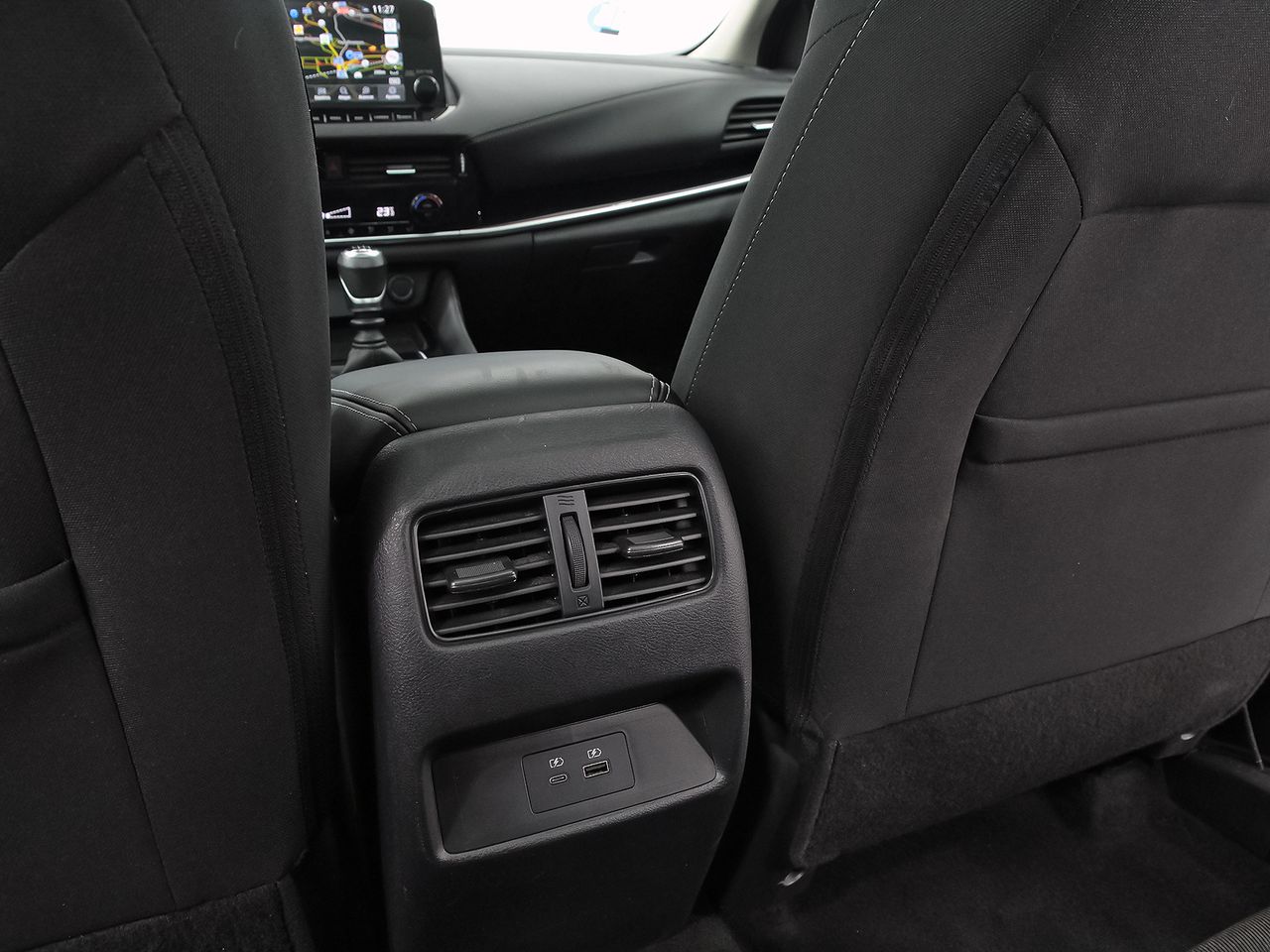 Nissan Qashqai DIG-T 103kW mHEV 4x2 Premiere Edition - foto 31