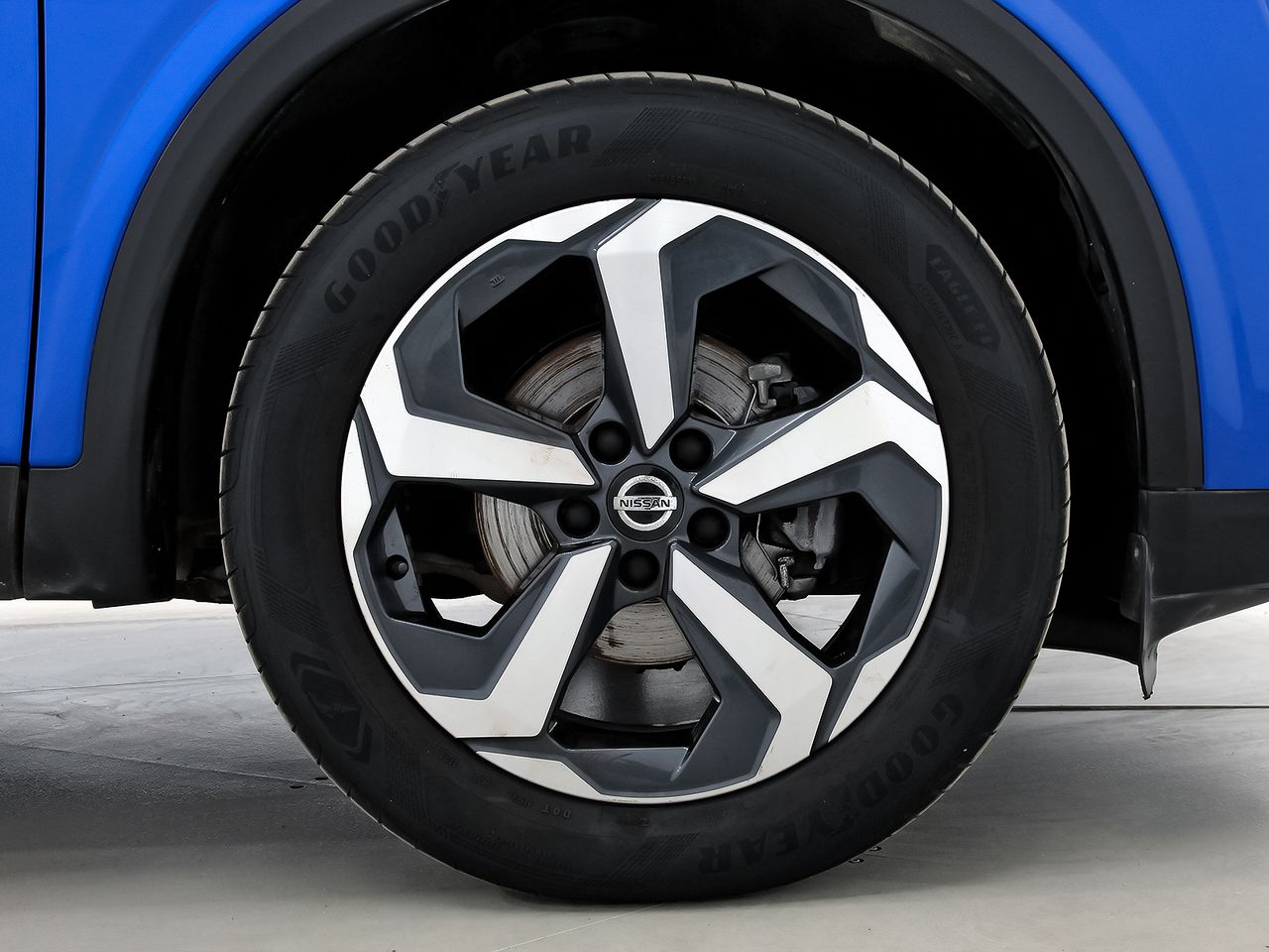 Nissan Qashqai DIG-T 103kW mHEV 4x2 Premiere Edition - foto 9