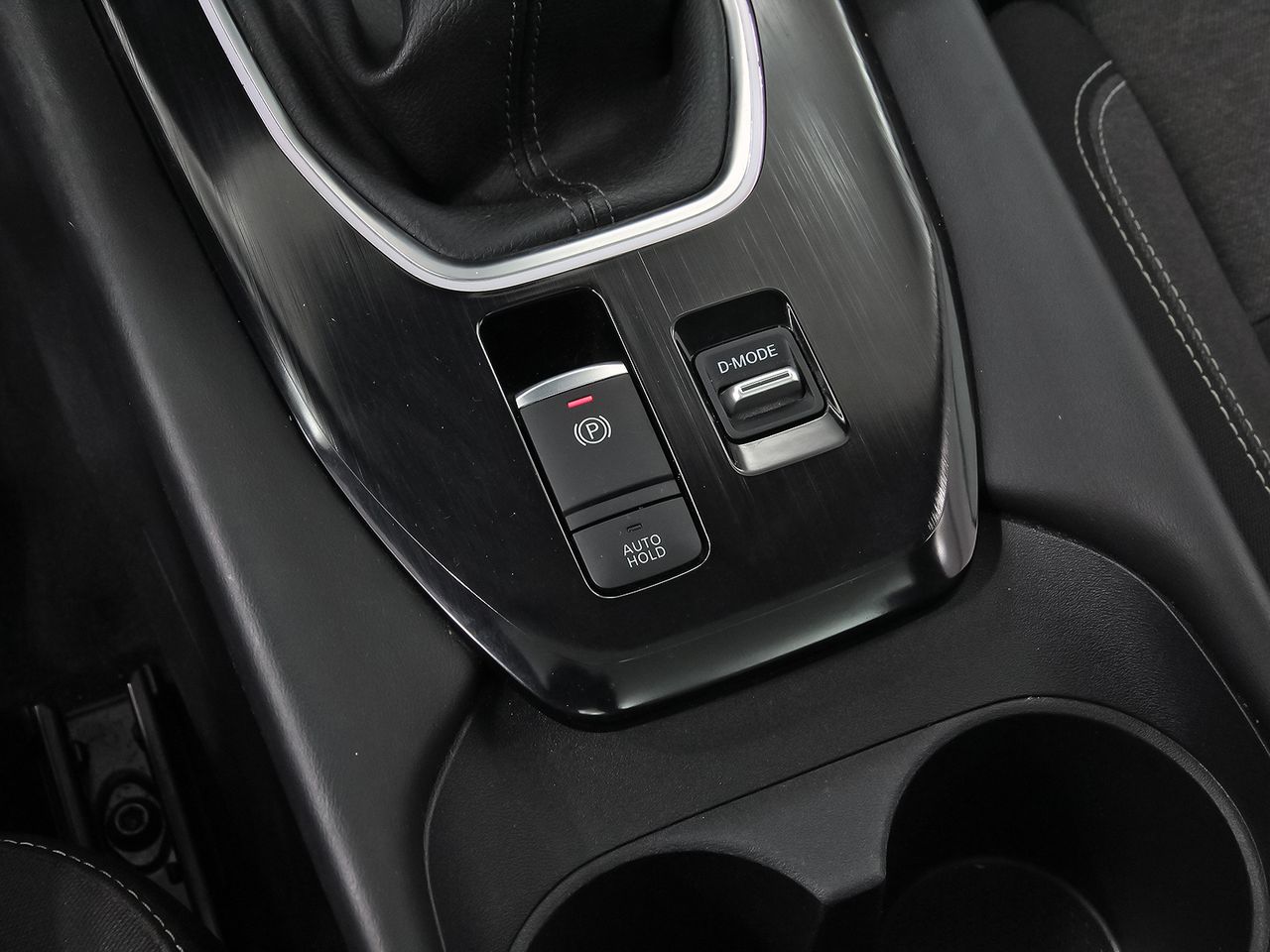 Nissan Qashqai DIG-T 103kW mHEV 4x2 Premiere Edition - foto 28