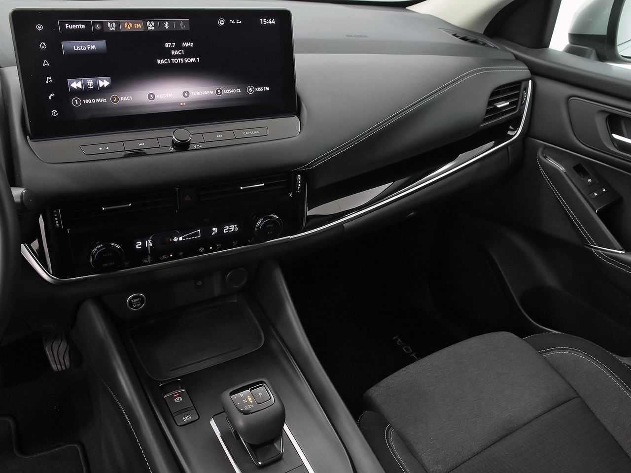 Nissan Qashqai DIG-T 116kW Xtronic N-Connecta - foto 11