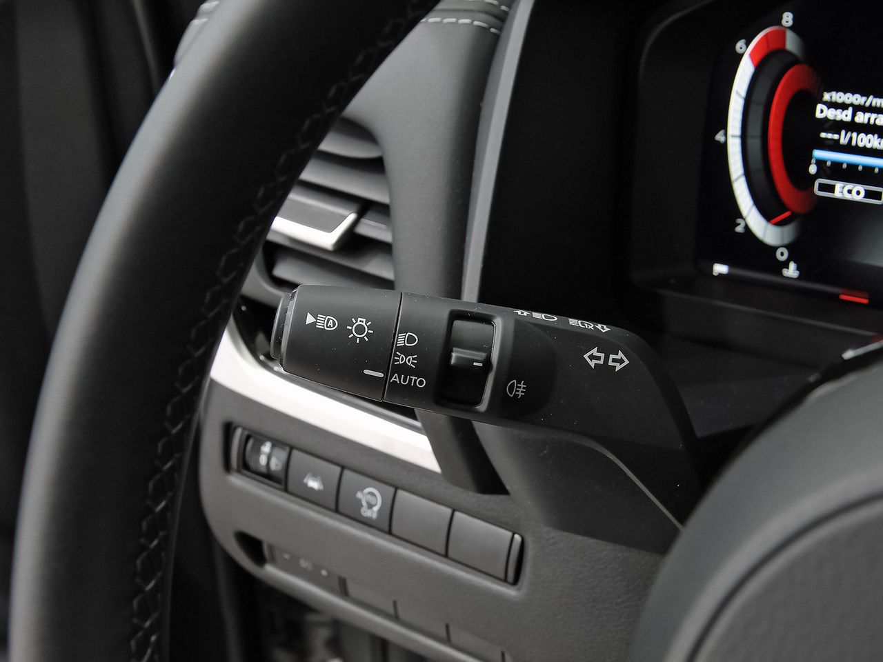 Nissan Qashqai DIG-T 116kW Xtronic N-Connecta - foto 15