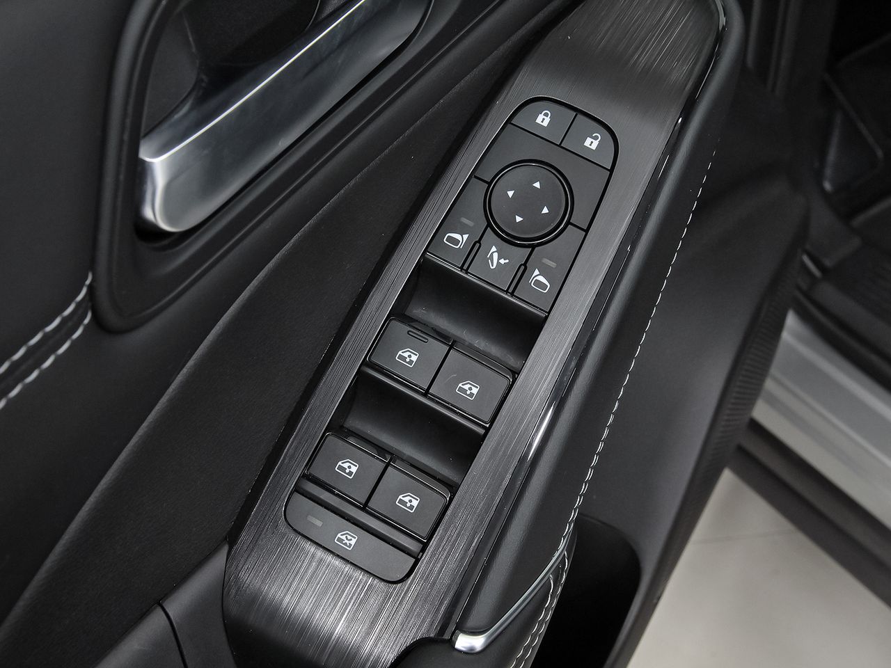 Nissan Qashqai DIG-T 116kW Xtronic N-Connecta - foto 12