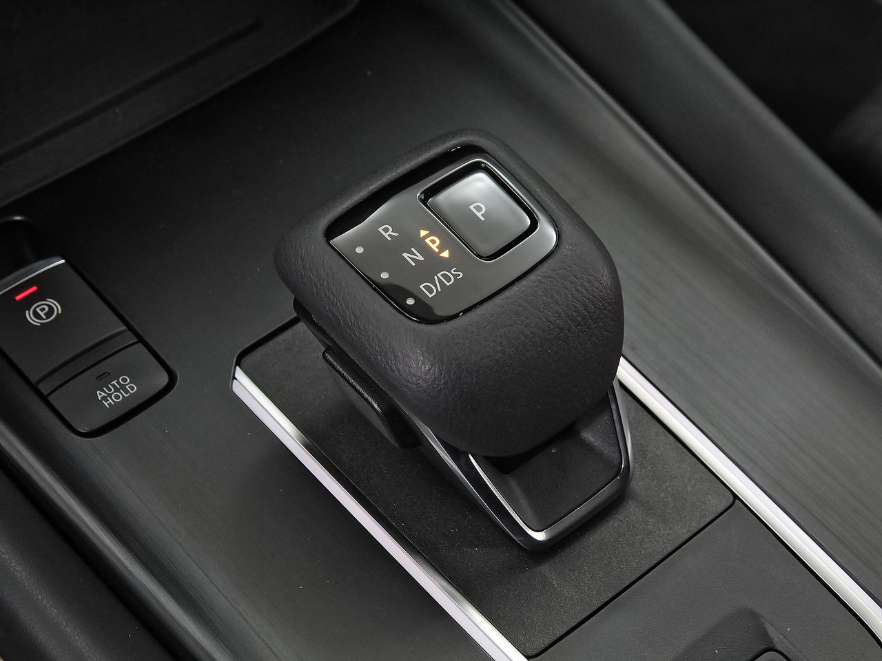 Nissan Qashqai DIG-T 116kW Xtronic N-Connecta - foto 33