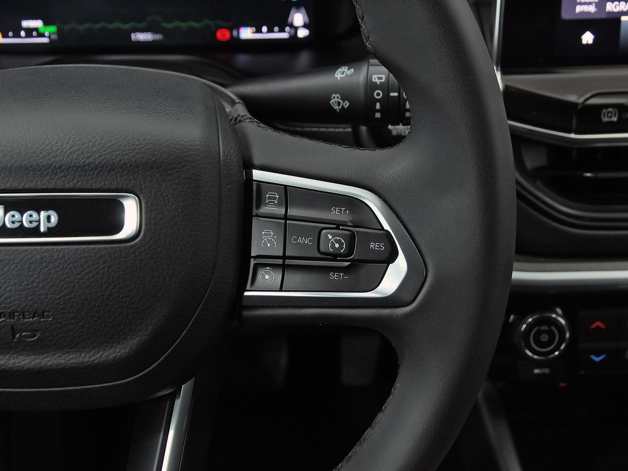 Jeep Compass 4Xe 1.3 PHEV 140kW(190CV) Limited AT AWD - foto 19