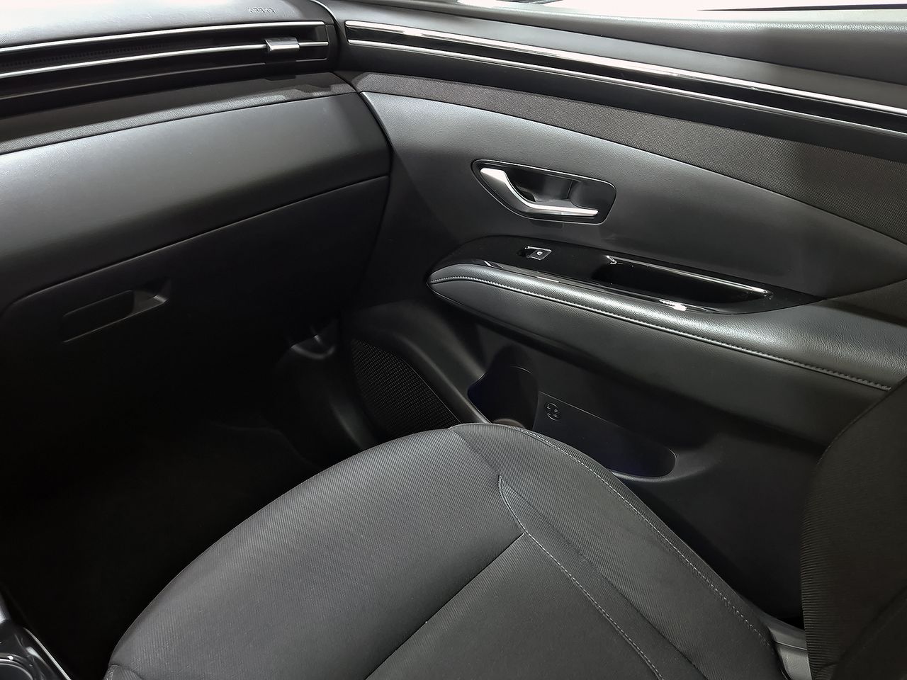 Hyundai Tucson 1.6 TGDI 169kW HEV Tecno Sky Auto - foto 41