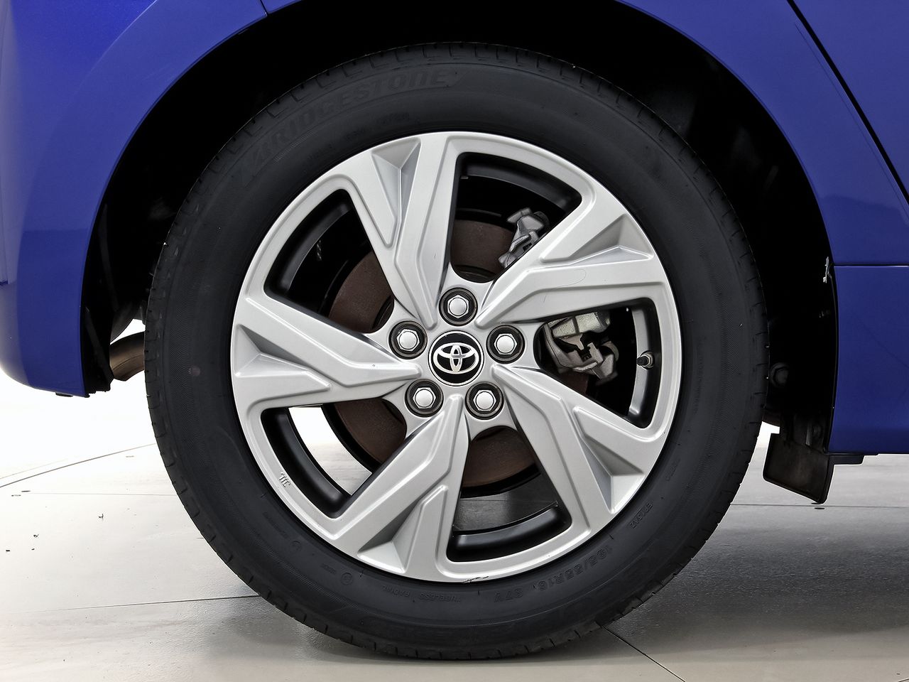 Toyota Yaris 1.5 120H Active Plus - foto 11