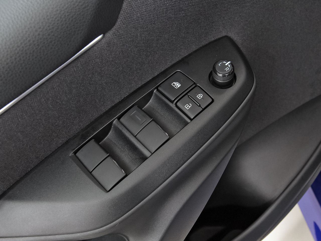 Toyota Yaris 1.5 120H Active Plus - foto 13