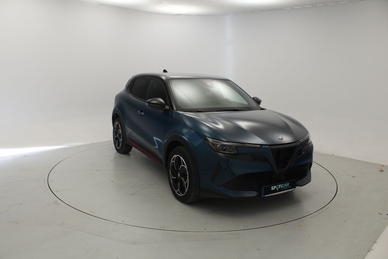 Alfa Romeo Junior Elettrica Speciale 115kW (156CV)