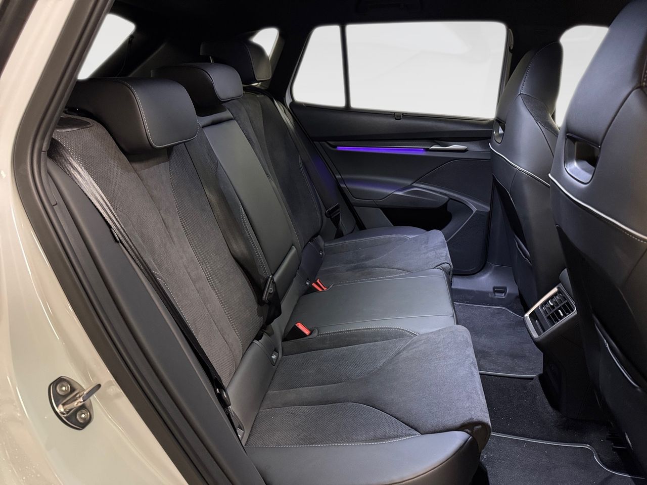 Skoda Elroq 210 kW (CV) 82 kWh (77 kwh neta) Sportli - foto 6