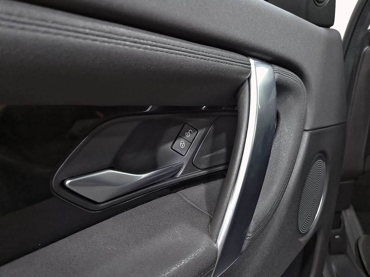 Land-Rover Discovery Sport 2.0D I4-L.Flw 150 PS AWD MHEV Aut - foto 9