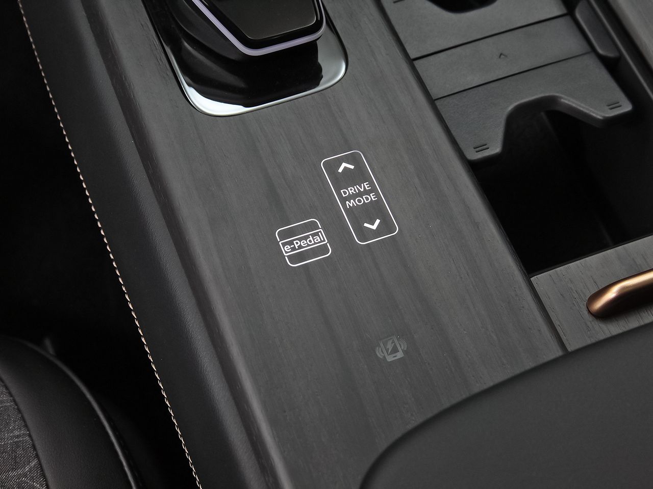 Nissan Ariya 5p 87 kWh e-4ORCE Advance CAR. 22kW + Te - foto 34