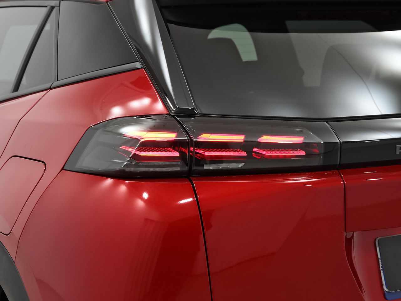 Peugeot 2008 Allure Puretech 100 S&S 6 Vel. MAN - foto 35