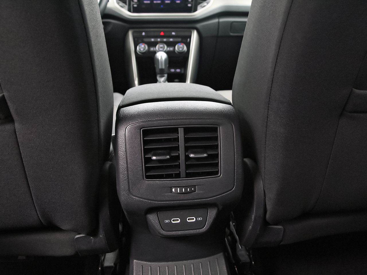 Volkswagen T-Roc Advance R-Line 2.0 TDI 110kW (150CV) DSG - foto 27