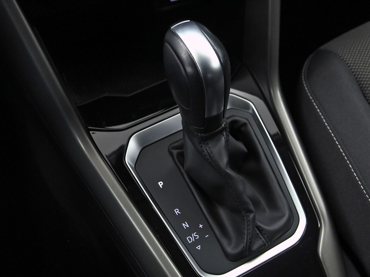 Volkswagen T-Roc Advance R-Line 2.0 TDI 110kW (150CV) DSG - foto 26