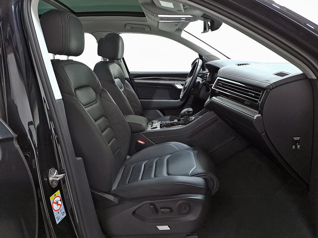 Volkswagen Touareg eHybrid Eleg 3.0 V6 TSI 280kW Tip 4M - foto 7