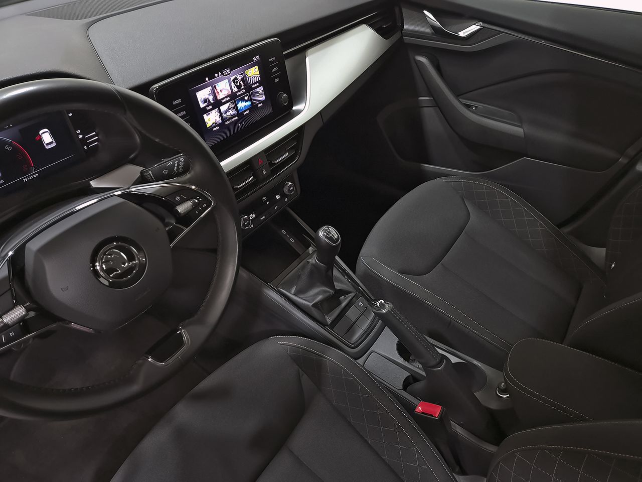 Skoda Kamiq 1.0 TSI 81kW (110CV) Ambition - foto 26