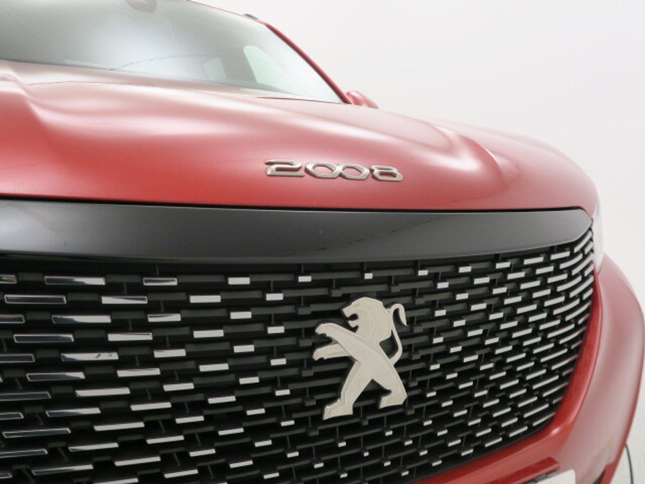 Peugeot 2008 Allure Pack Puretech 100 S&S 6 Vel. MAN - foto 21