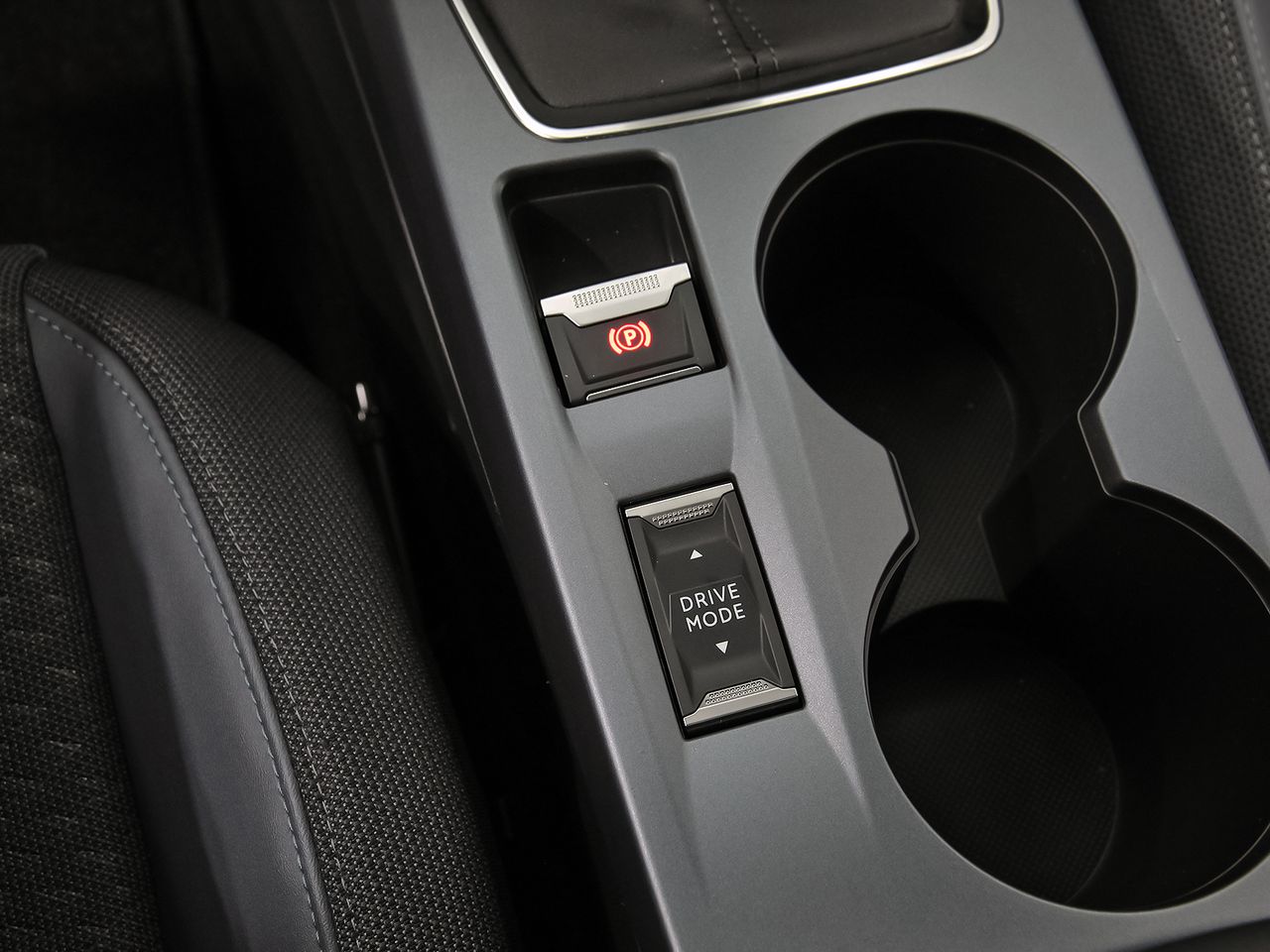 Peugeot 2008 Allure Puretech 100 S&S BVM6 - foto 30