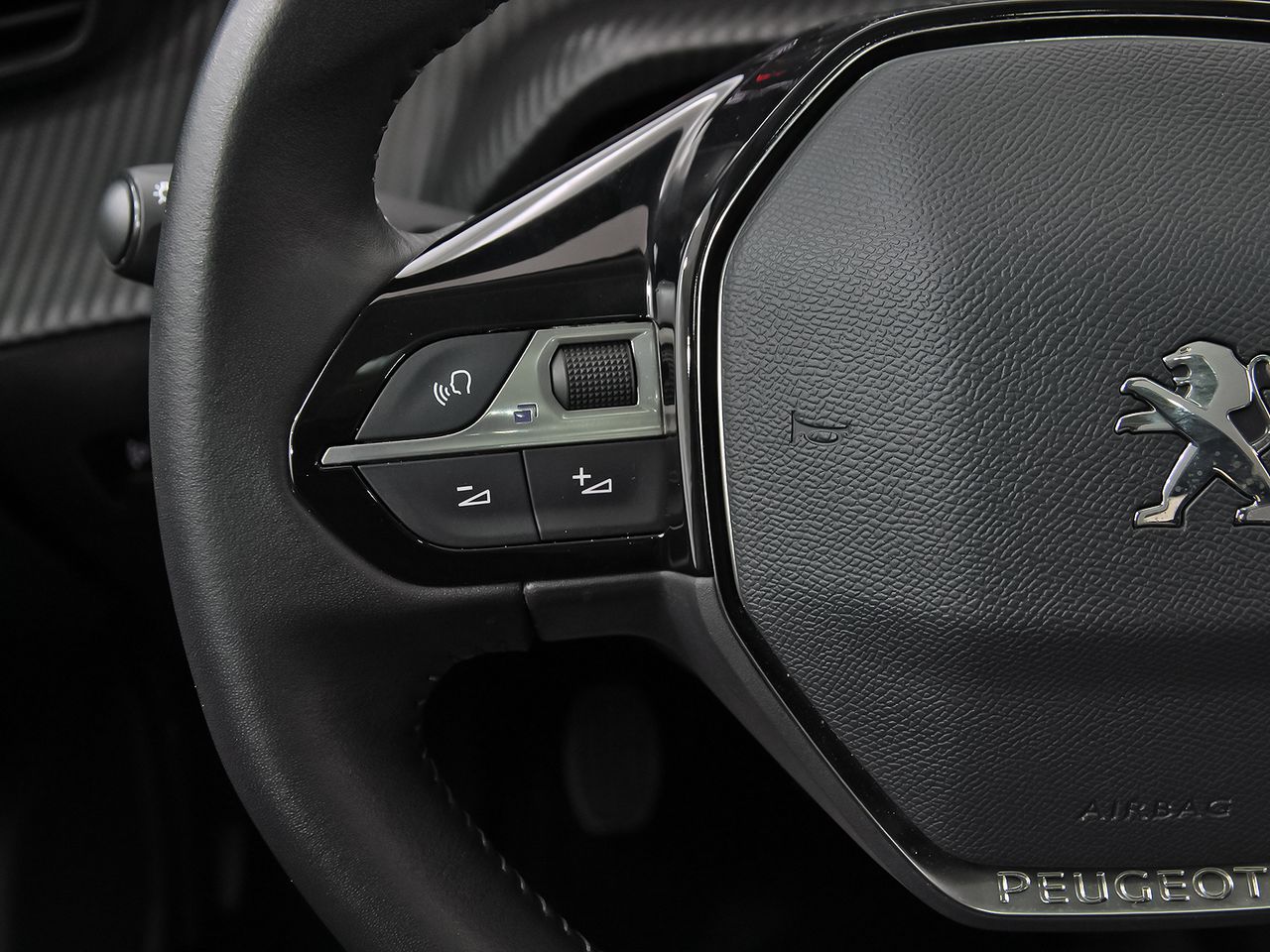 Peugeot 2008 Allure Puretech 100 S&S BVM6 - foto 19