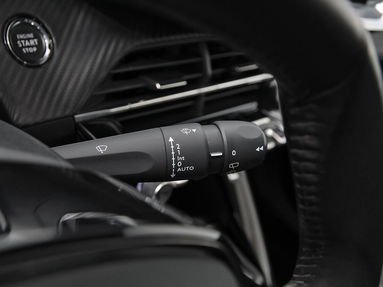 Peugeot 2008 Allure Puretech 100 S&S BVM6 - foto 18