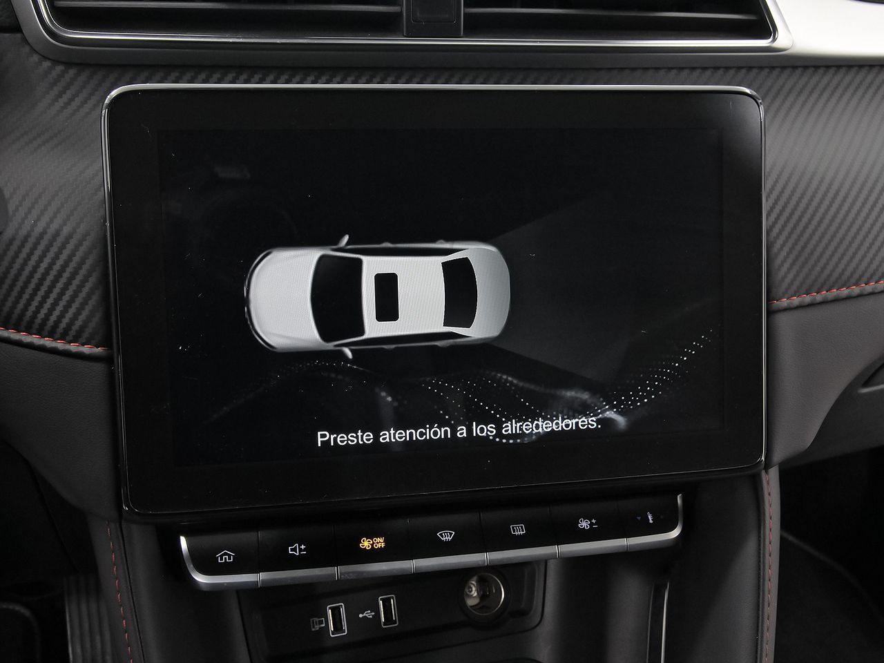 MG ZS 1.5 Luxury - foto 27