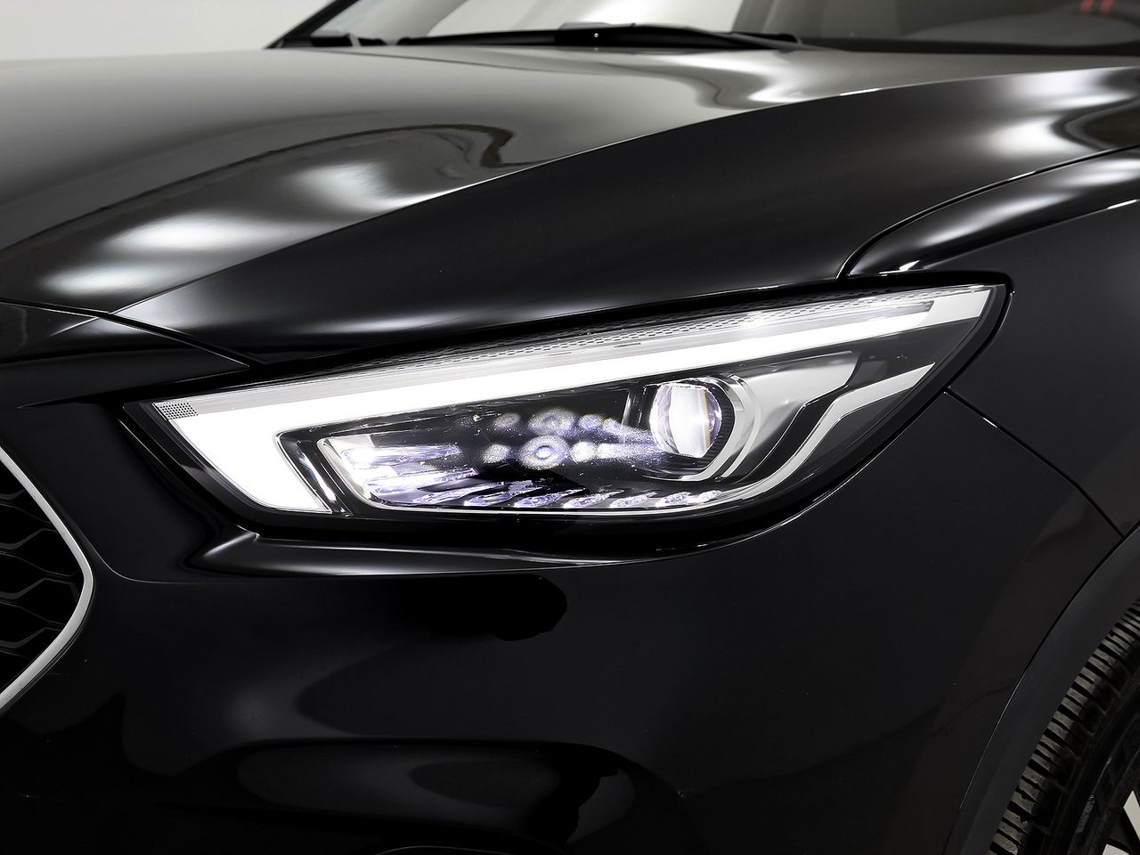 MG ZS 1.5 Luxury - foto 32