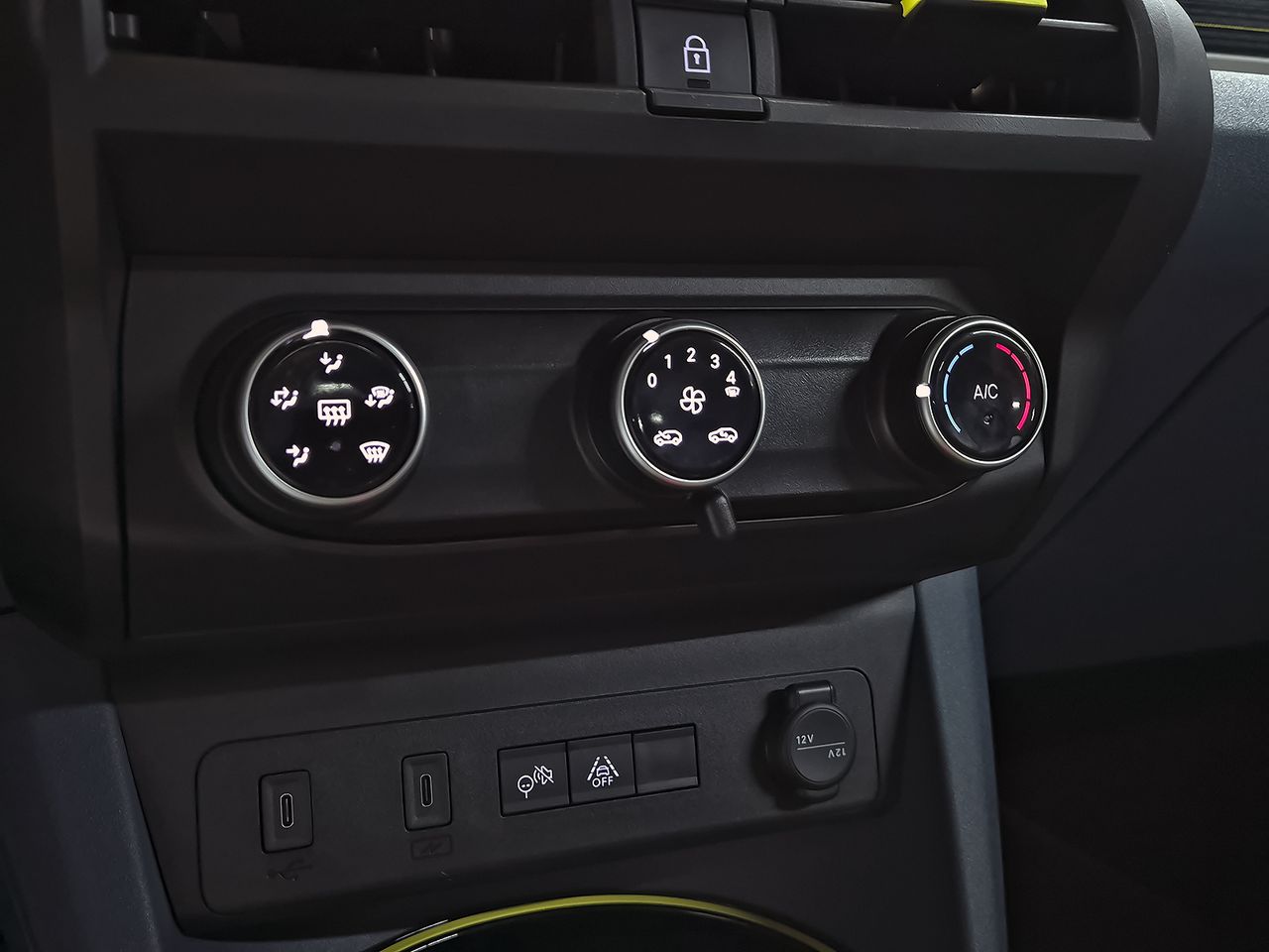 Fiat Grande Panda Icon MHEV 74kW (100cv) - foto 22