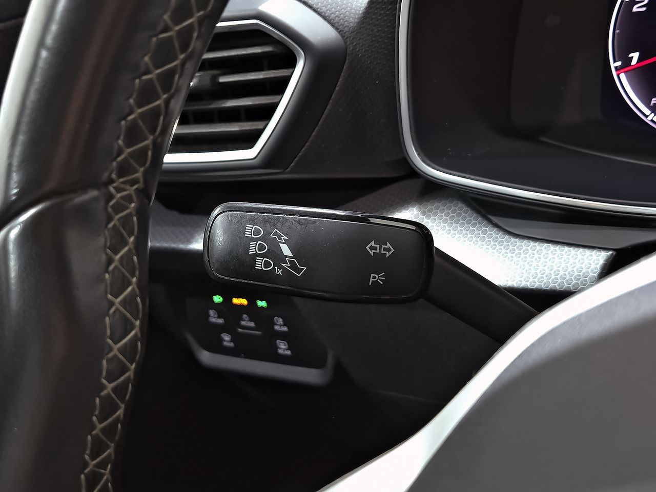 Seat Leon 2.0 TDI 85kW S&S Style Go - foto 14