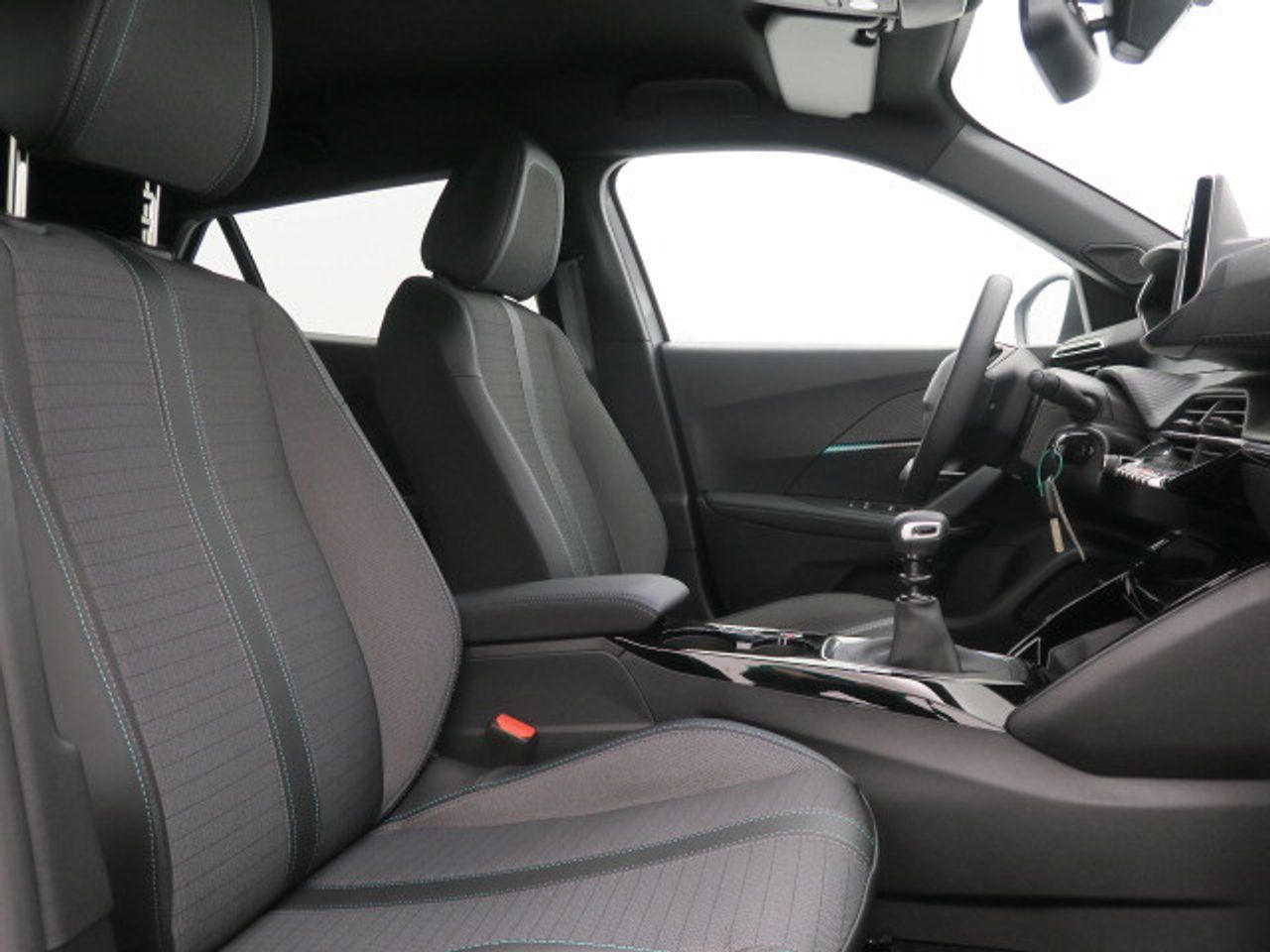 Peugeot 2008 Allure Puretech 130 S&S 6 Vel. MAN - foto 14