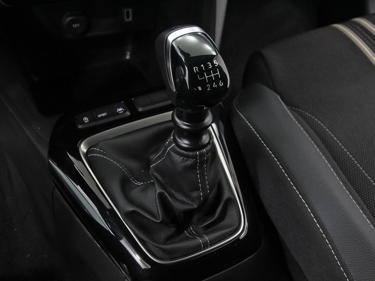 Opel Corsa 1.2T XHL 74kW (100CV) GS - foto 31