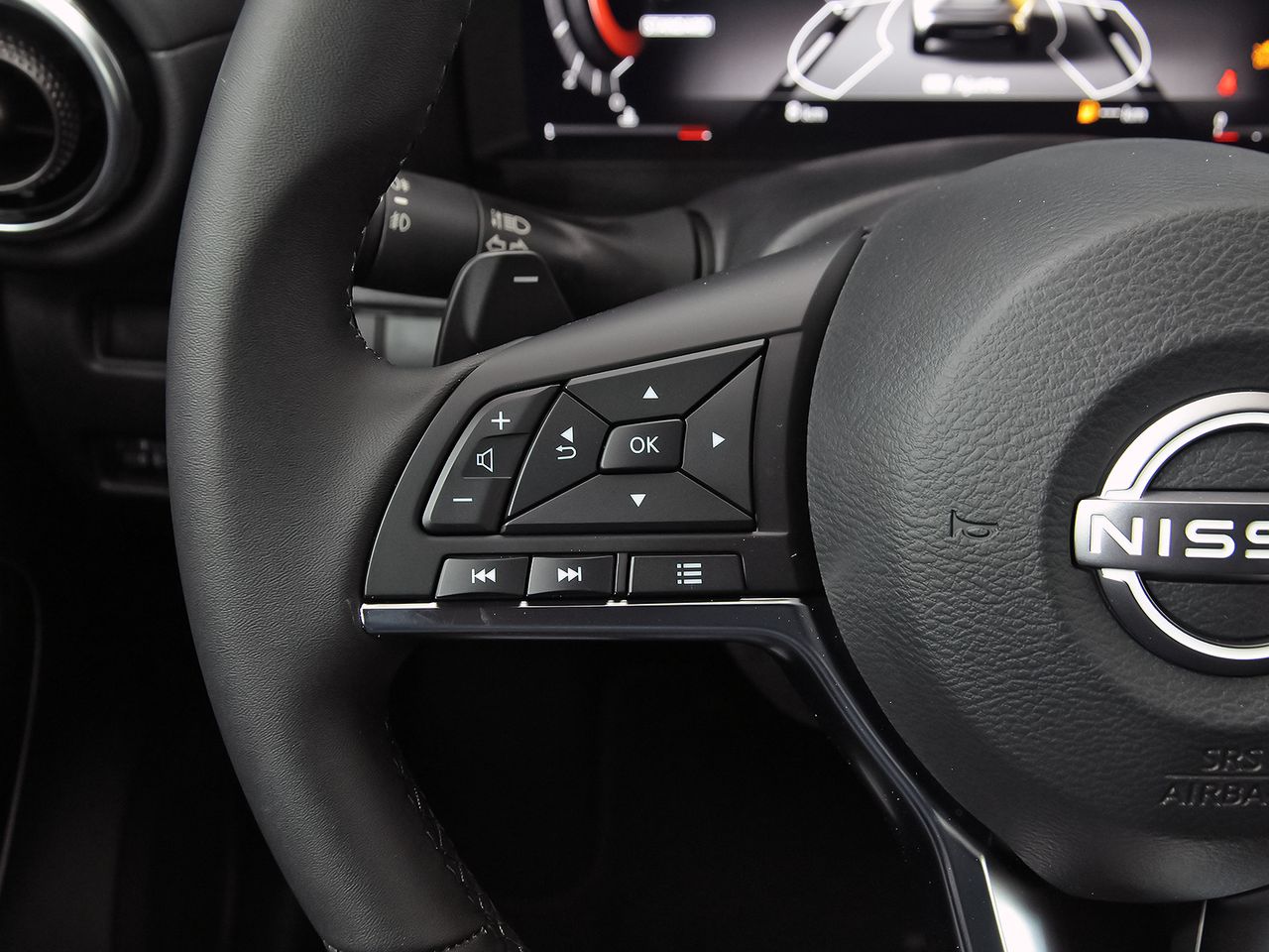 Nissan Juke DIG-T 84 kW (114 CV) DCT 7 Vel. Tekna - foto 17
