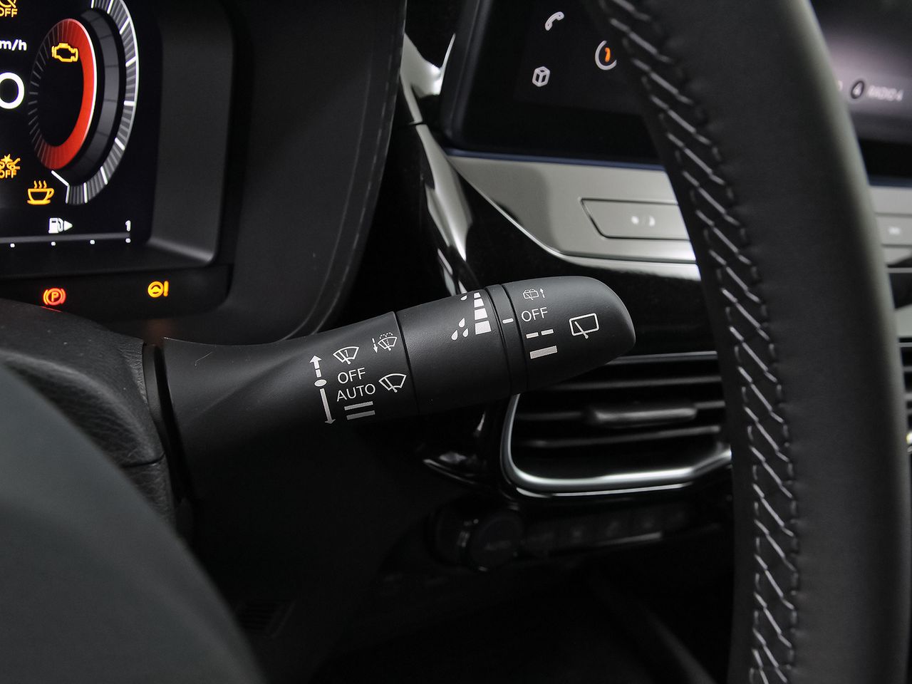 Nissan Juke DIG-T 84 kW (114 CV) DCT 7 Vel. Tekna - foto 16