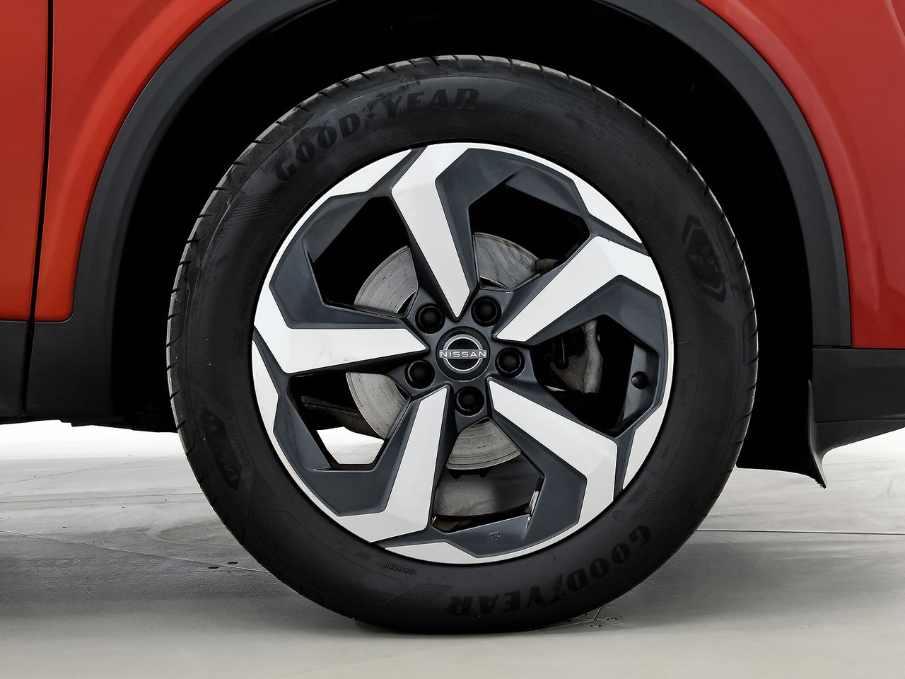 Nissan Qashqai DIG-T 116kW Xtronic N-Connecta - foto 10