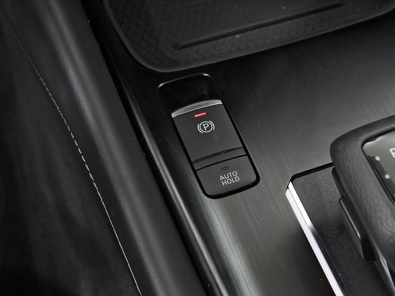 Nissan Qashqai DIG-T 116kW Xtronic N-Connecta - foto 31