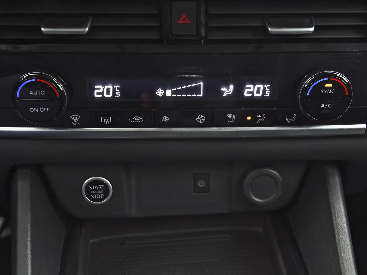 Nissan Qashqai DIG-T 103kW (140CV) mHEV 4x2 Acenta - foto 27