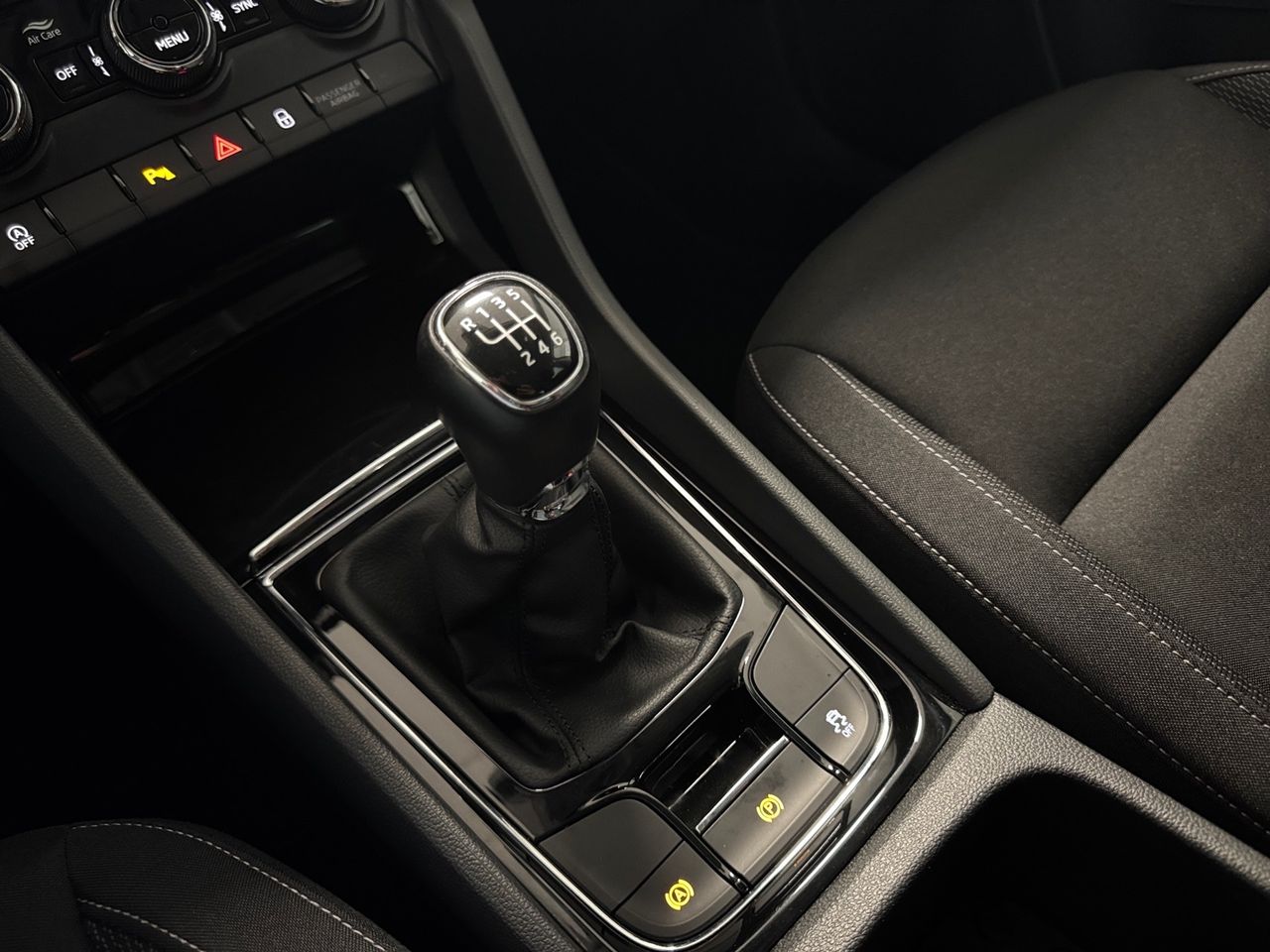 Skoda Karoq 1.0 TSI 81kW (110CV) Ambition - foto 18