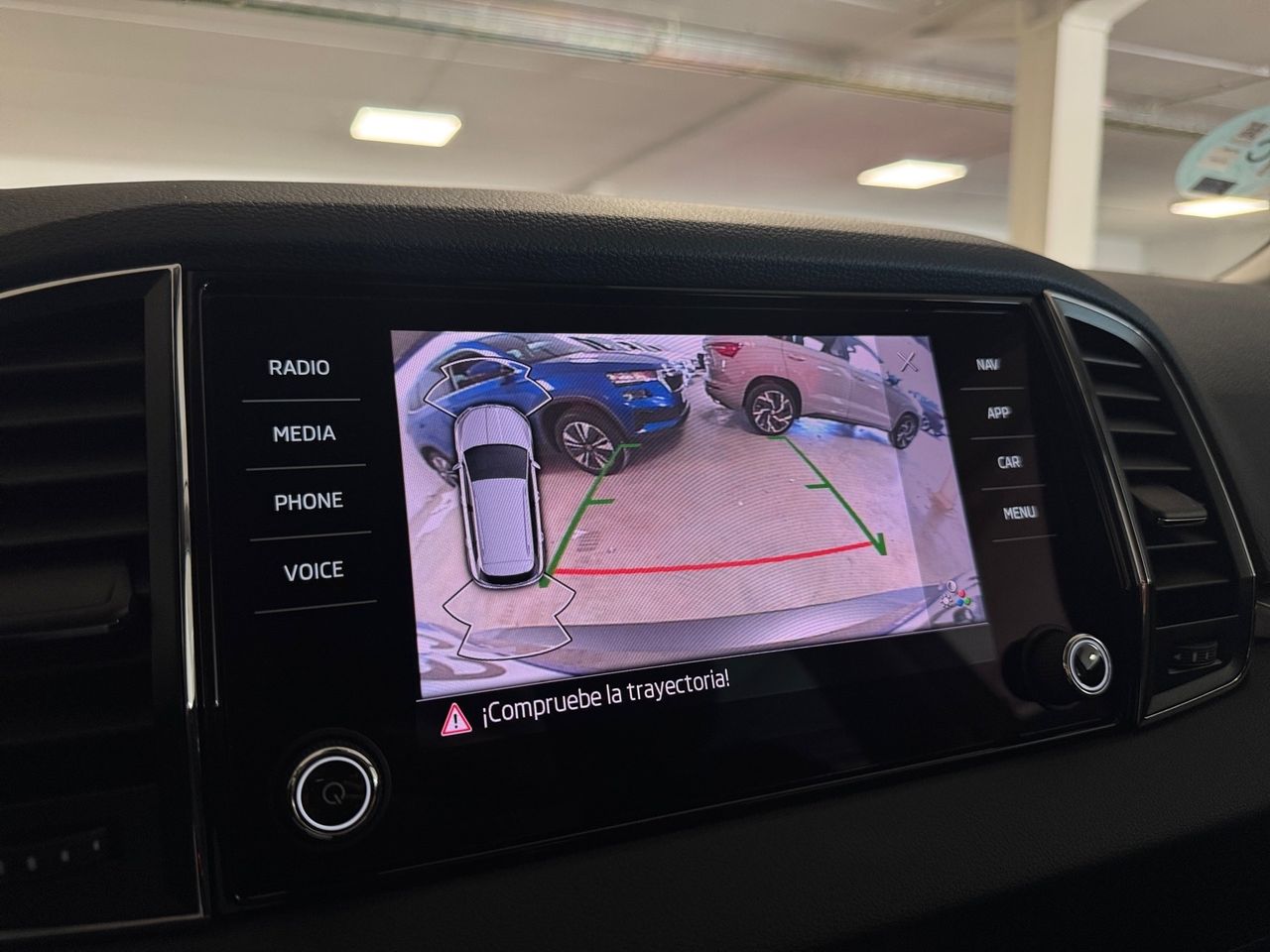 Skoda Karoq 1.0 TSI 81kW (110CV) Ambition - foto 16