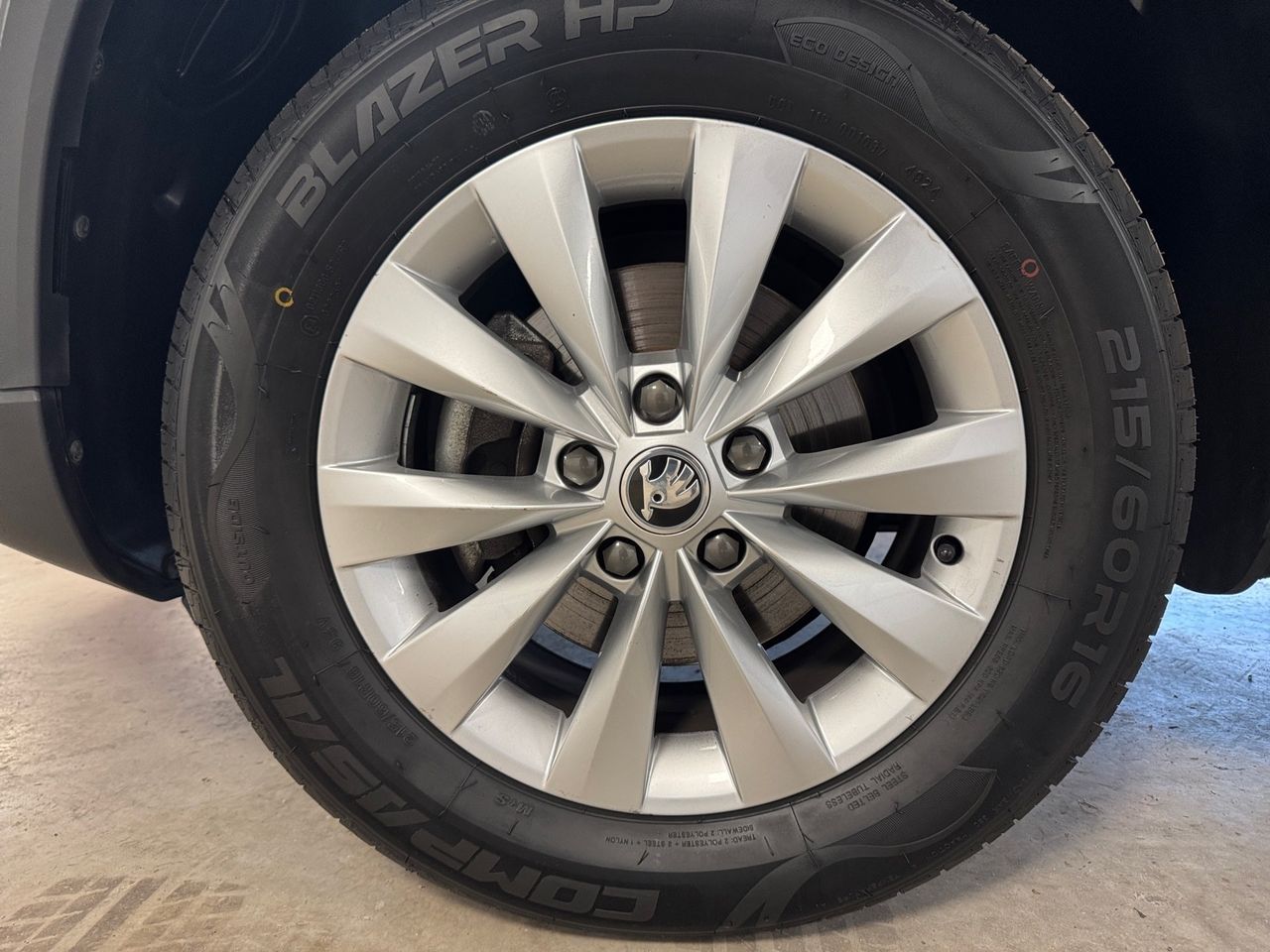 Skoda Karoq 1.0 TSI 81kW (110CV) Ambition - foto 8