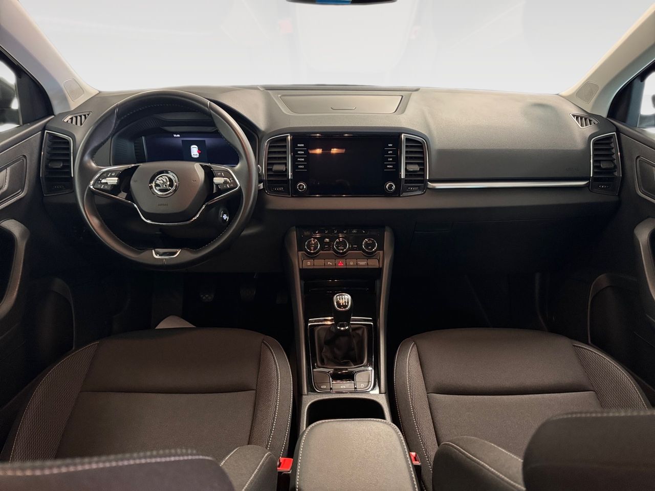 Skoda Karoq 1.0 TSI 81kW (110CV) Ambition - foto 4